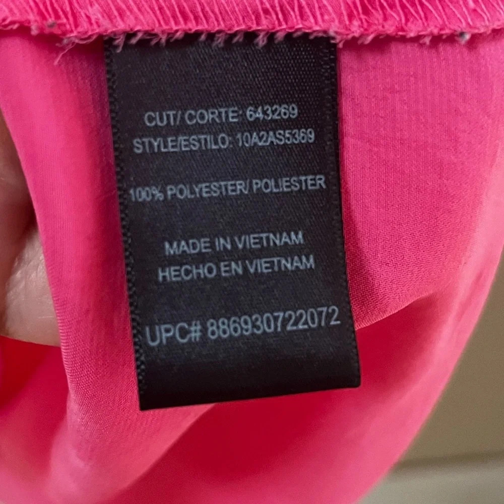 Heartsoul Hot Pink Sleeveless Top- Extra Long in the Back- Small - Picture 4 of 4